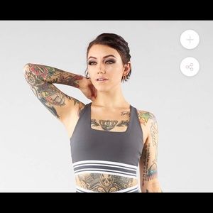 Buffbunny Assassin sports bra